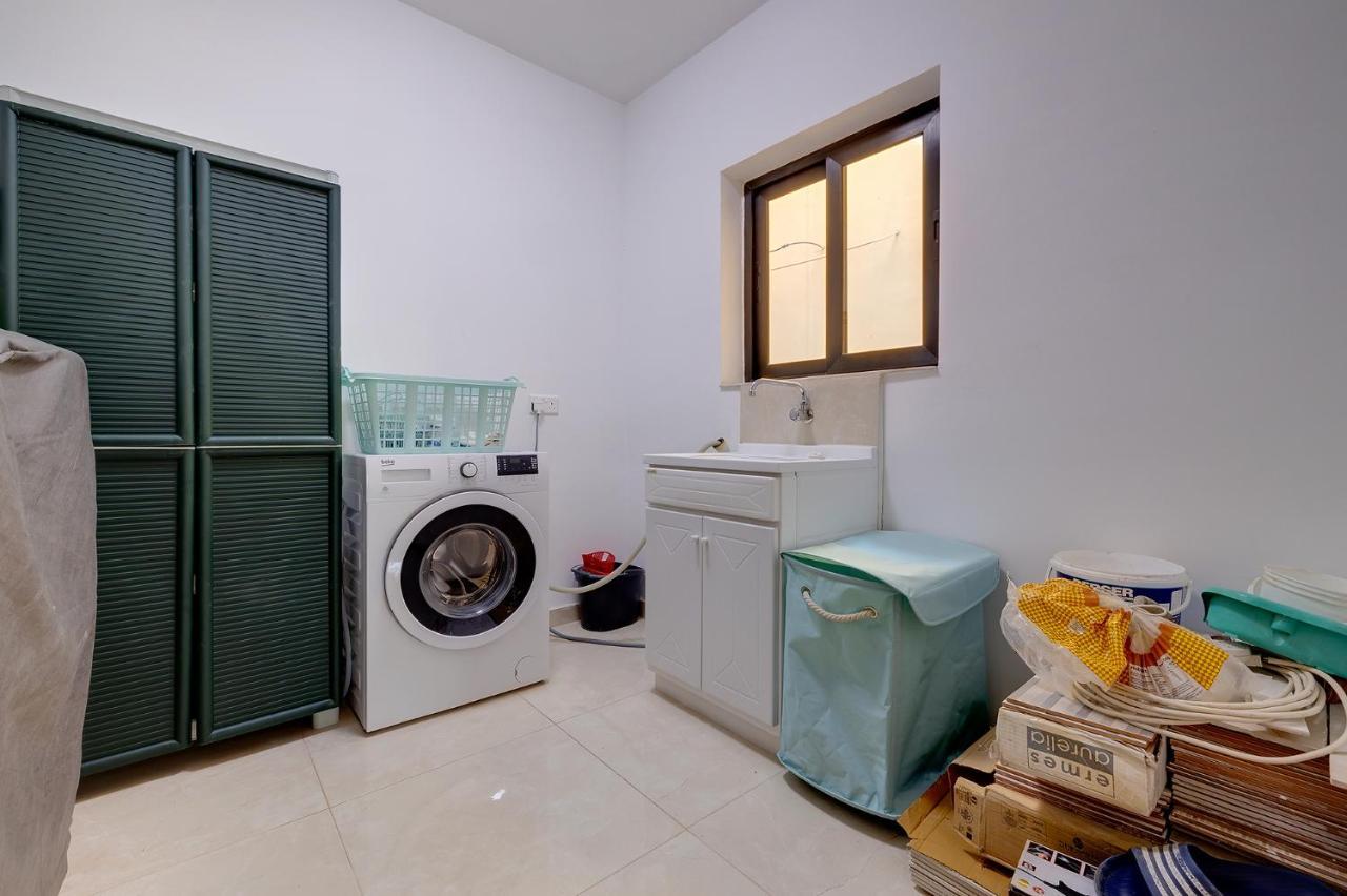Stylish Bright And Airy Apart In Central Bugibba San Pawl il-Baħar Zewnętrze zdjęcie